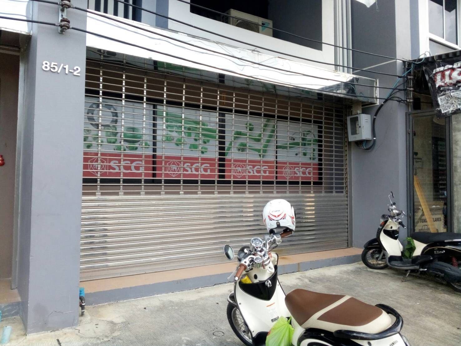 ประตูม้วนแสตนเลส ร้านวัสดุก่อสร้าง กรุงเทพฯ